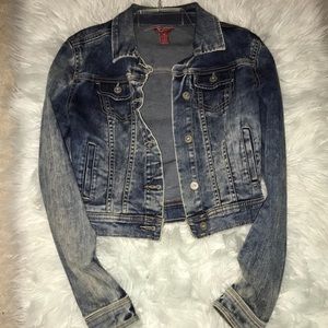 Acid washed jeans jacket